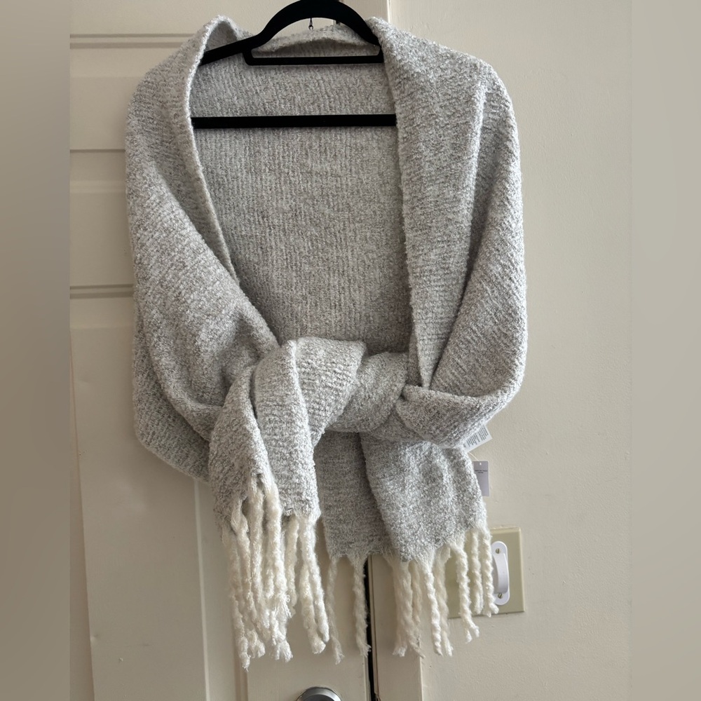 Cozy Gray Knit Scarf with Fringe